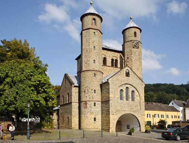 Bad Münstereifel, Stiftskirche St. Chrysanthus und Daria
