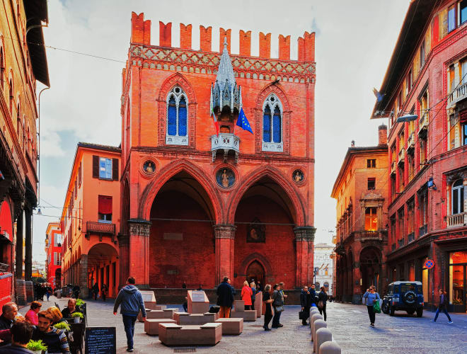Bologna, Palazzo della Mercanzia