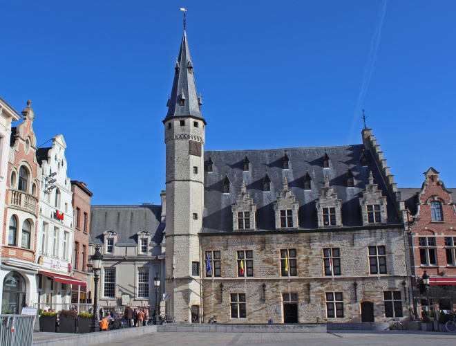 Dendermonde, Fleischhalle mit Museum
