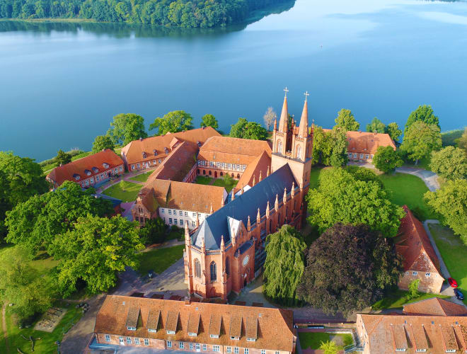 Kloster Dobbertin, Dobbertin Infos, Preise und mehr ADAC Maps