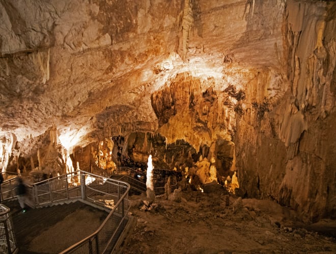 Genga, Grotte di Frasassi