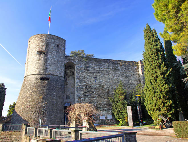 Rocca, Bergamo Infos, Preise und mehr ADAC Maps