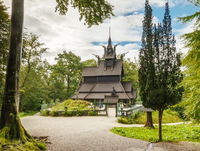 Bergen, Fantoft Stabkirche