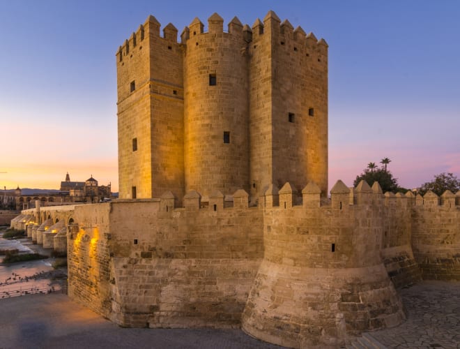 Torre de la Calahorra, Córdoba Infos, Preise und mehr ADAC Maps