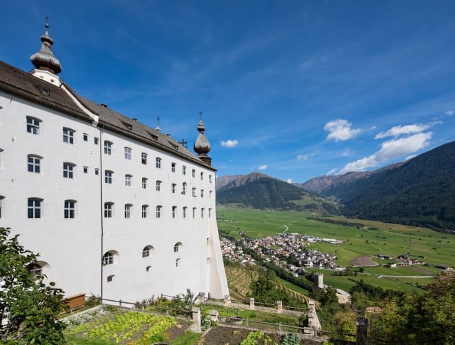 Mals, Benediktinerstift Marienberg