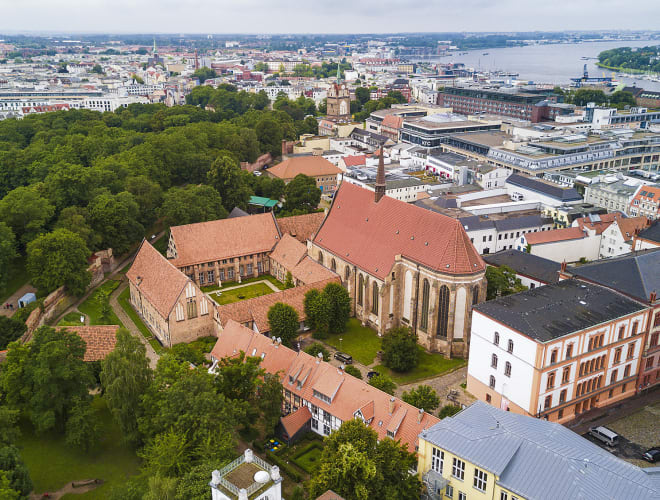 Rostock, Kloster zum Heiligen Kreuz