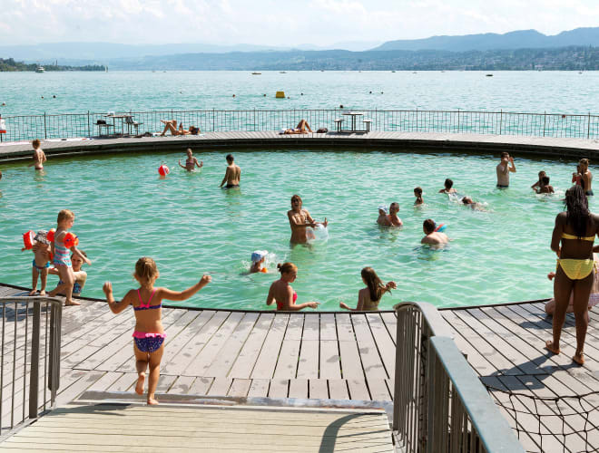Zürich, Strandbad Tiefenbrunnen