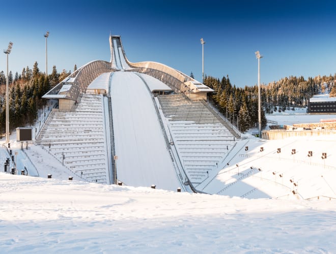 Oslo, Holmenkollen-Sprungschanze und Skimuseum