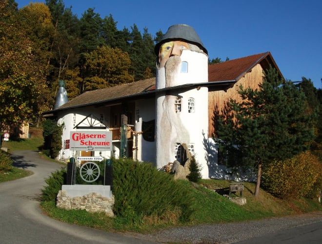 Viechtach, Gläserne Scheune