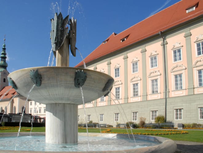 Klagenfurt, Kiki-Kogelnik-Brunnen
