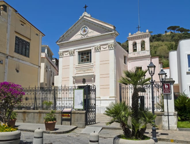 Lacco Ameno, Chiesa Santa Restituta