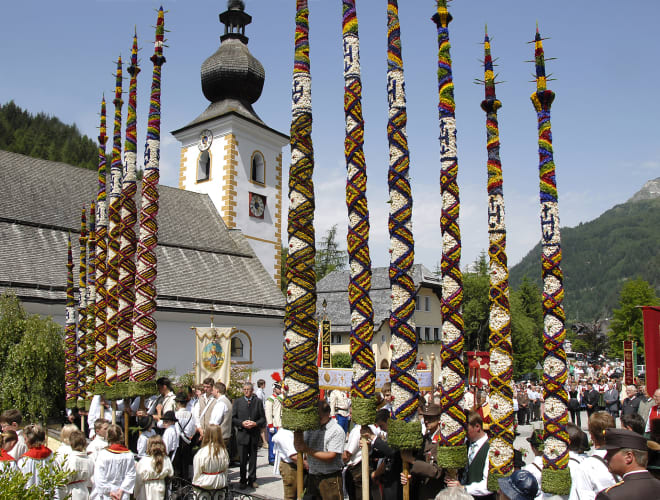 Muhr, Prangstangentragen