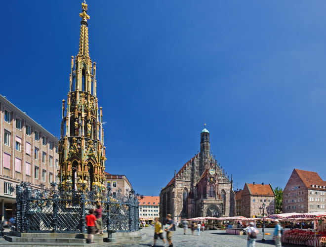 Nürnberg, Schöner Brunnen