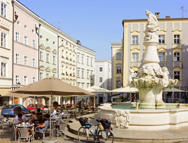 Passau, Residenzplatz