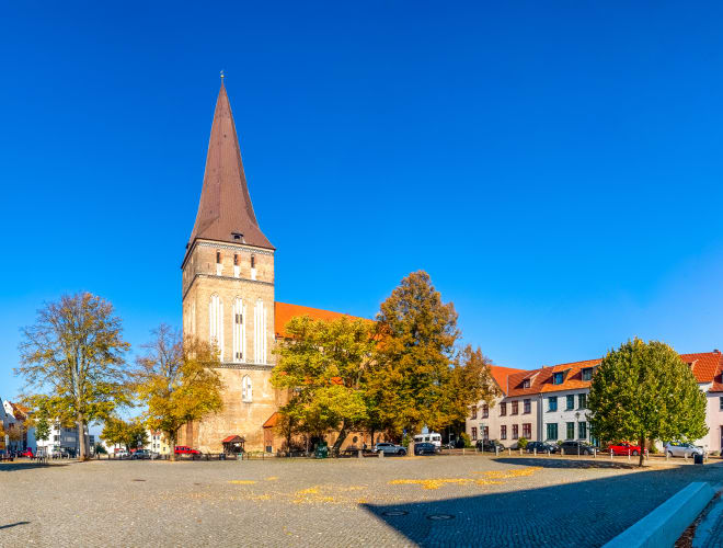Alter Markt, Rostock: Infos, Preise und mehr | ADAC Maps