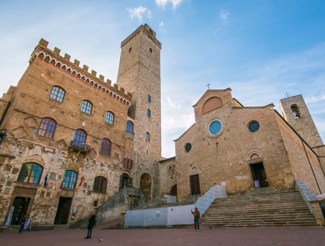 Palazzo Comunale San Gimignano Infos Preise Und Mehr Adac Maps