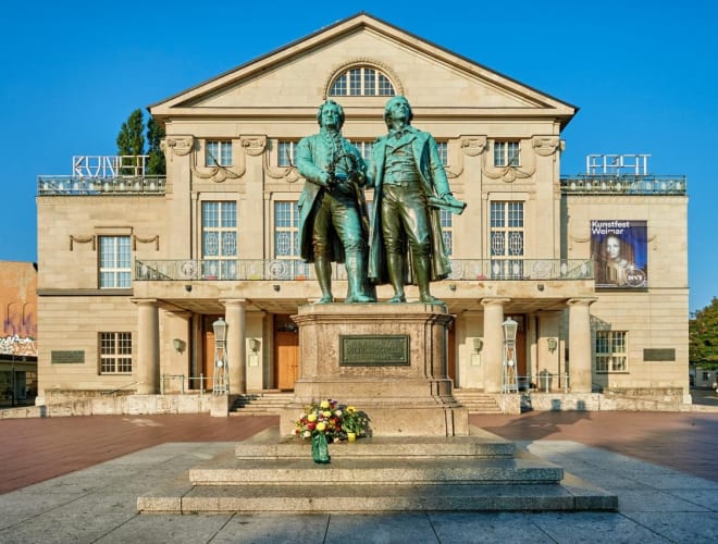 Gedenktafel am Deutschen Nationaltheater Weimar