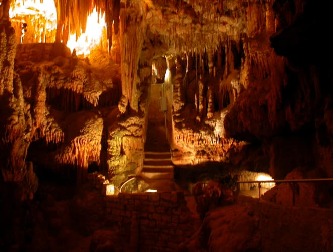 Castellana Grotte, Grotte di Castellana