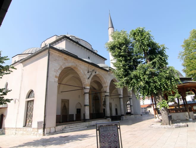 Mudželiti veliki, Gazi-Husrev-Beg-Moschee