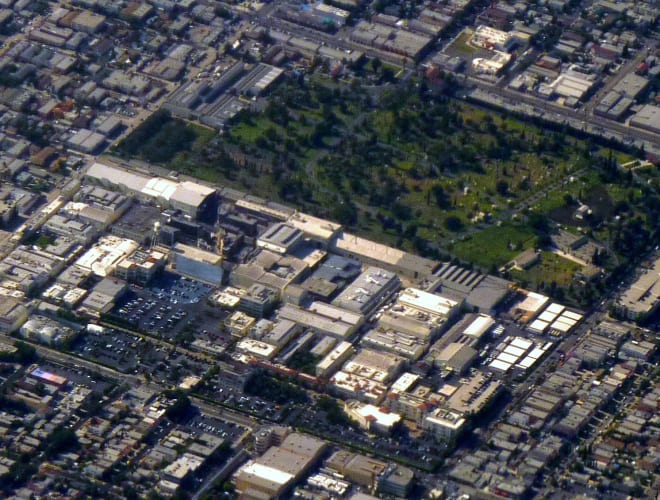 Los Angeles, Hollywood Forever Cemetery