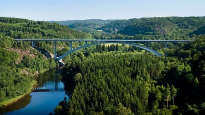 Ett flygfoto över Örekilsbron.