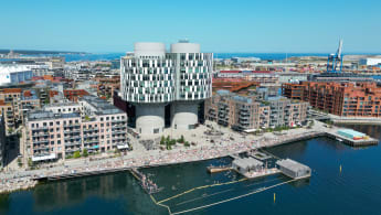 Luftfoto af Portland Towers i Københavns Nordhavn.