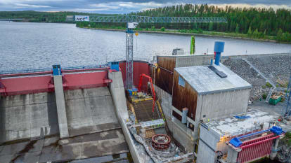 Flygbild över Rengård vattenkraftverk i Skellefteå. Foto: Mattias Holmgren, NCC.