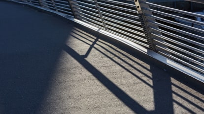 Binab spesialdekker brukes der det er ekstra krav til vanntette dekker, slitesterke dekker og farget asfalt