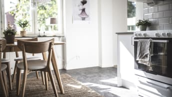 Bild på interiör i lägenhet.