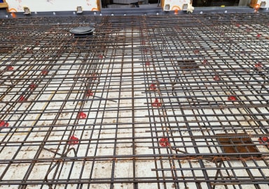 Huoltopihan paalulaatan raudoitus