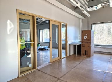 A-lohko 1. krs puulasiseiniä