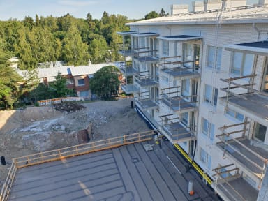 Muusa autohallin kansi