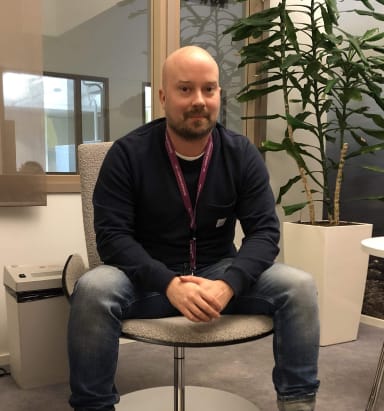 Ilmari Lahikainen, Gunillanpuiston vastaava työnjohtaja (kuva vasemmalla)