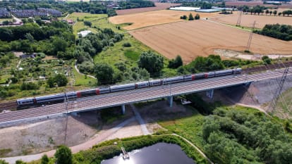Flygbild över arbete som pågår med fyrspåret Malmö-Lund.