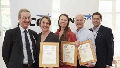 Från vänster: Chris Broadbent Managing Director BRE Group/CEEQUAL Ltd, Anna-Maria Erlandsson Projektledare Trafikverket, Ragnhild Karlsson CEEQUAL assessor NCC Infrastructure, Jan Fernö Projektchef NCC Infrastucture, Svante Hagman, affärsområdeschef, NCC Infrastructure.