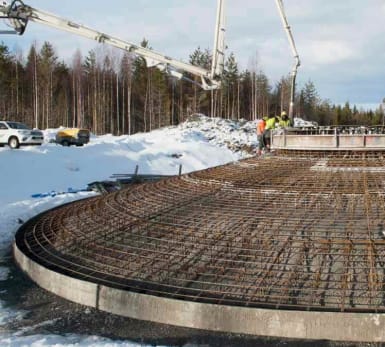 Bild på konstruktion av nya vindkraftverk i Markbygden, Piteå.