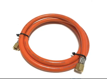 IGT gasolslang 1,5 m med 1/4 inch gänga på båda ändarna