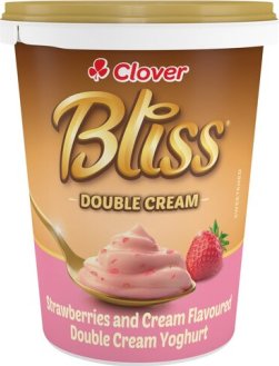 Clover Bliss Double Cream Yoghurt 500g Strawberries & Cream