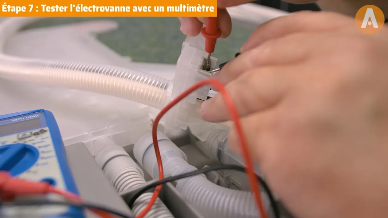 Comment tester et changer l'électrovanne aquastop d'un lave-vaisselle ?