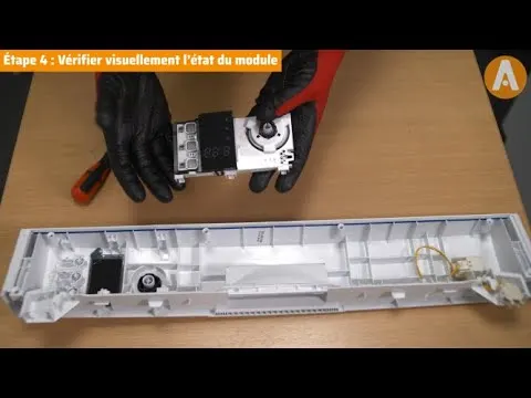 Comment changer la carte électronique de commande d'un lave-vaisselle Bosch ?
