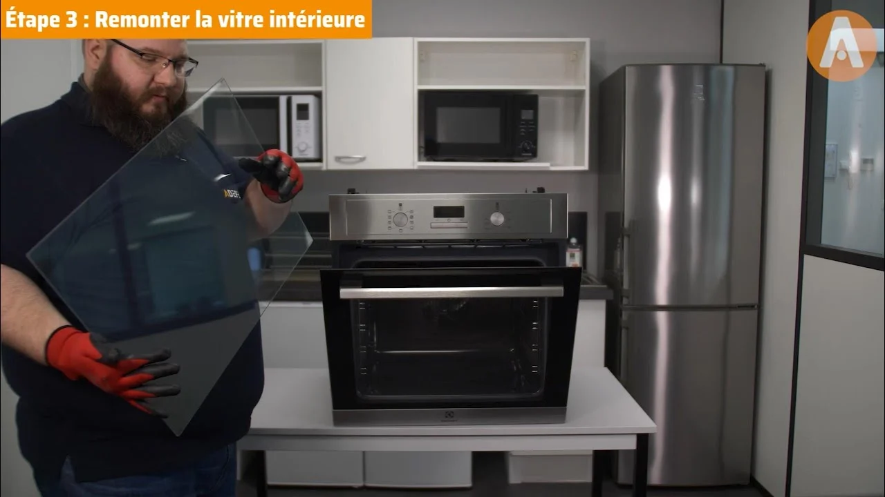 Comment changer la vitre intérieure sur un four ?