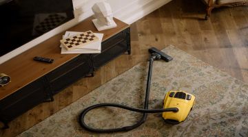 Choisir son aspirateur sans sac : critères, astuces, et conseils d’entretien