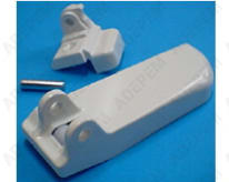 Bisagra cubierta izquierda