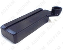 Bisagra derecha del capó