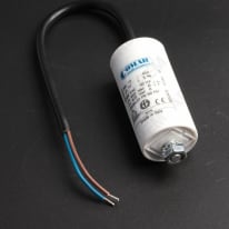 Condensador 10uf con cable, 082083