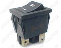 Interruttore on-off grigio a 4 pin