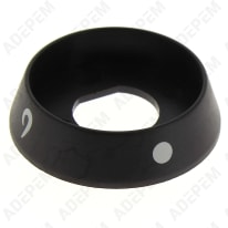 Cuello abotonado negro