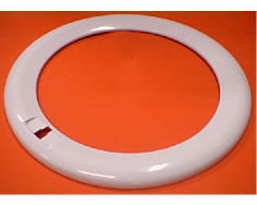 Revestimiento exterior de portillo blanco image