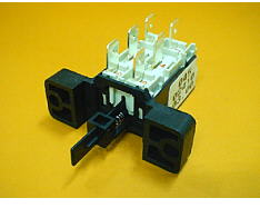 Interruttore a pulsante on/off a 6 pin image