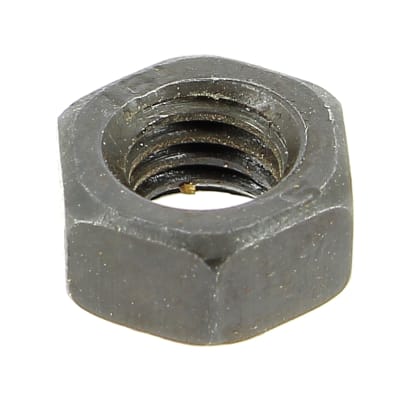 Tuerca roscada apretada a mano, paso 6 image